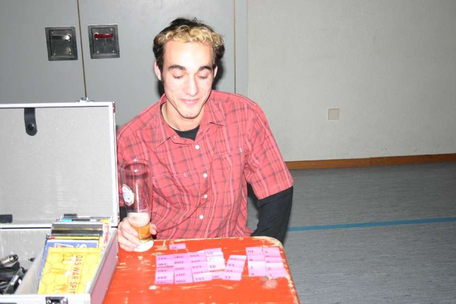 2008 wurstverkauf hexennacht egesheim 20110325