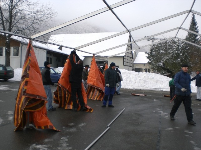 2010 zeltaufbau jubilaeum egesheim 20110325