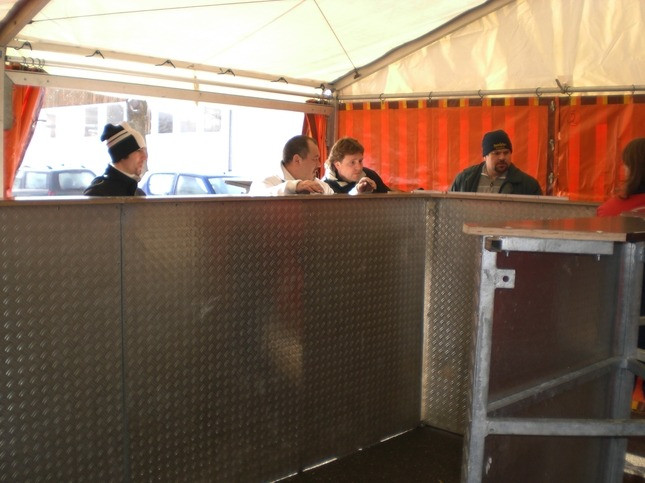 2010 zeltaufbau jubilaeum egesheim 20110325