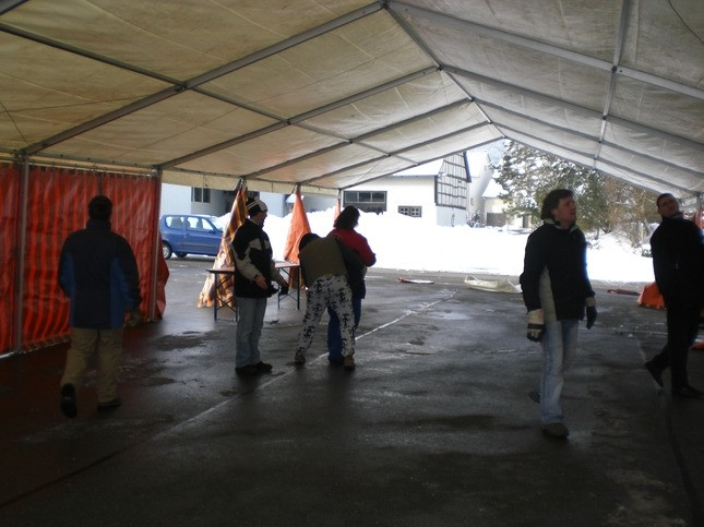 2010 zeltaufbau jubilaeum egesheim 20110325