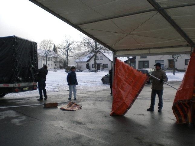 2010 zeltaufbau jubilaeum egesheim 20110325